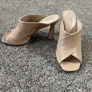 Gianni Bini high heeled mules